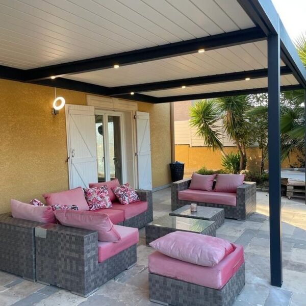 Bio-Climatic louver Roof (33)